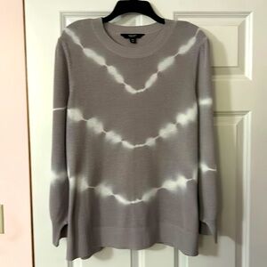 Vera Wang Women’s Sweater - Size XXL